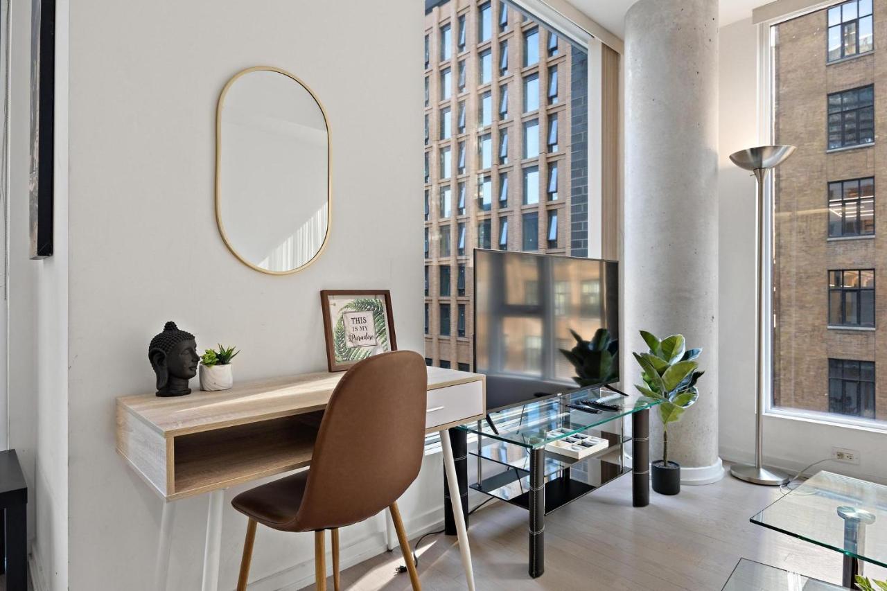 Trendy 1Bedroom Downtown Toronto Condo Exterior photo