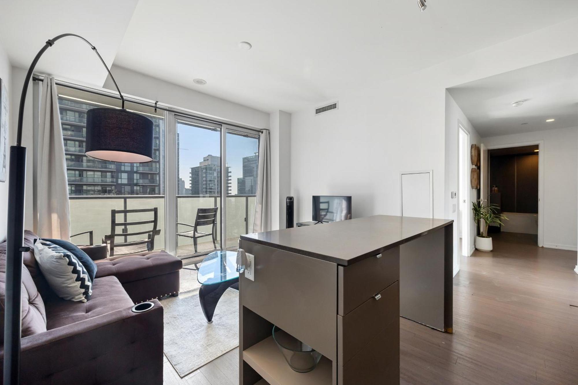 Trendy 1Bedroom Downtown Toronto Condo Exterior photo