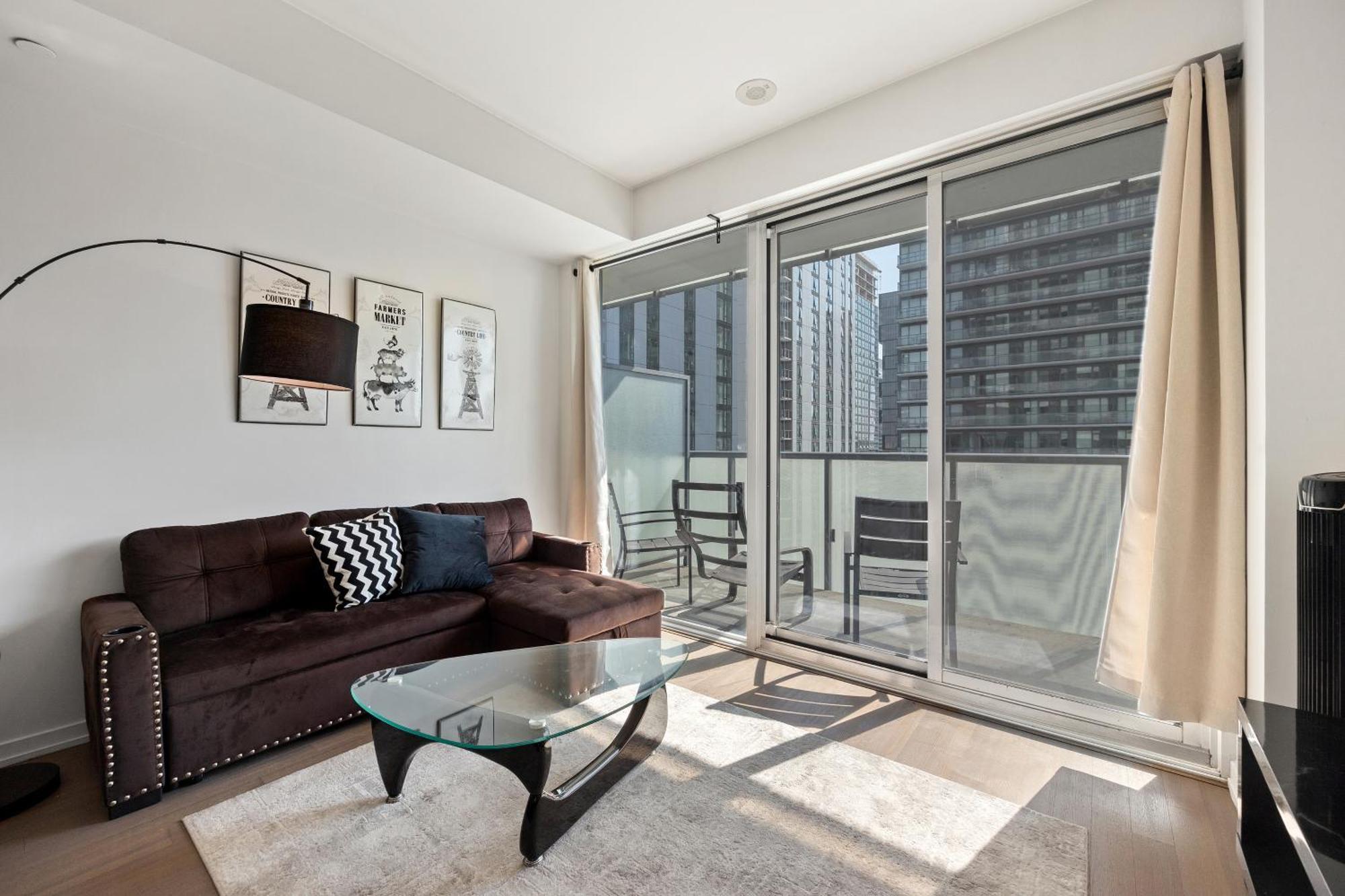 Trendy 1Bedroom Downtown Toronto Condo Exterior photo