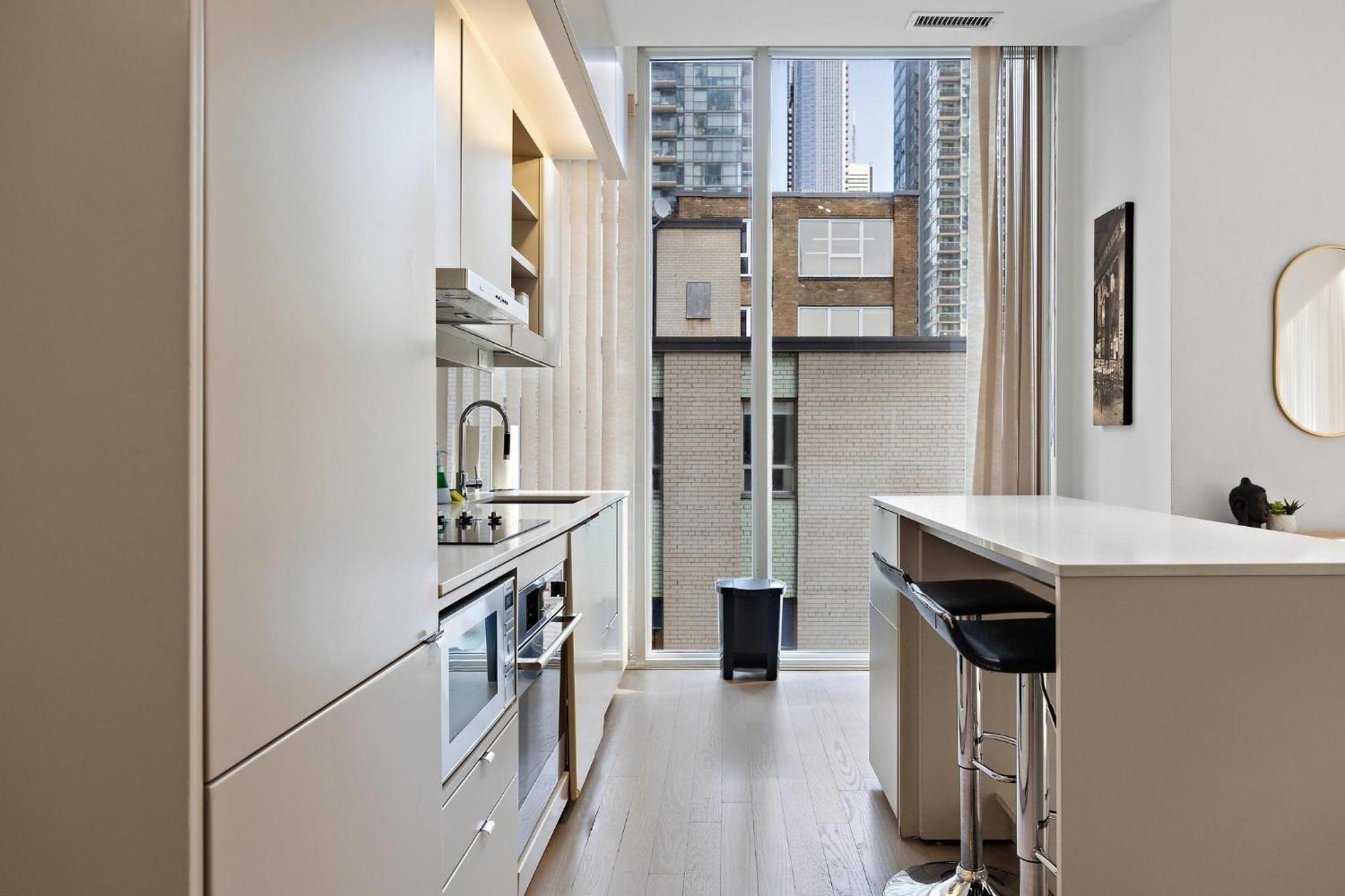 Trendy 1Bedroom Downtown Toronto Condo Exterior photo